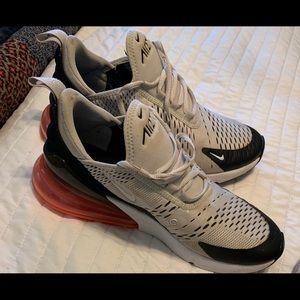 Women’s Air max 270’s
